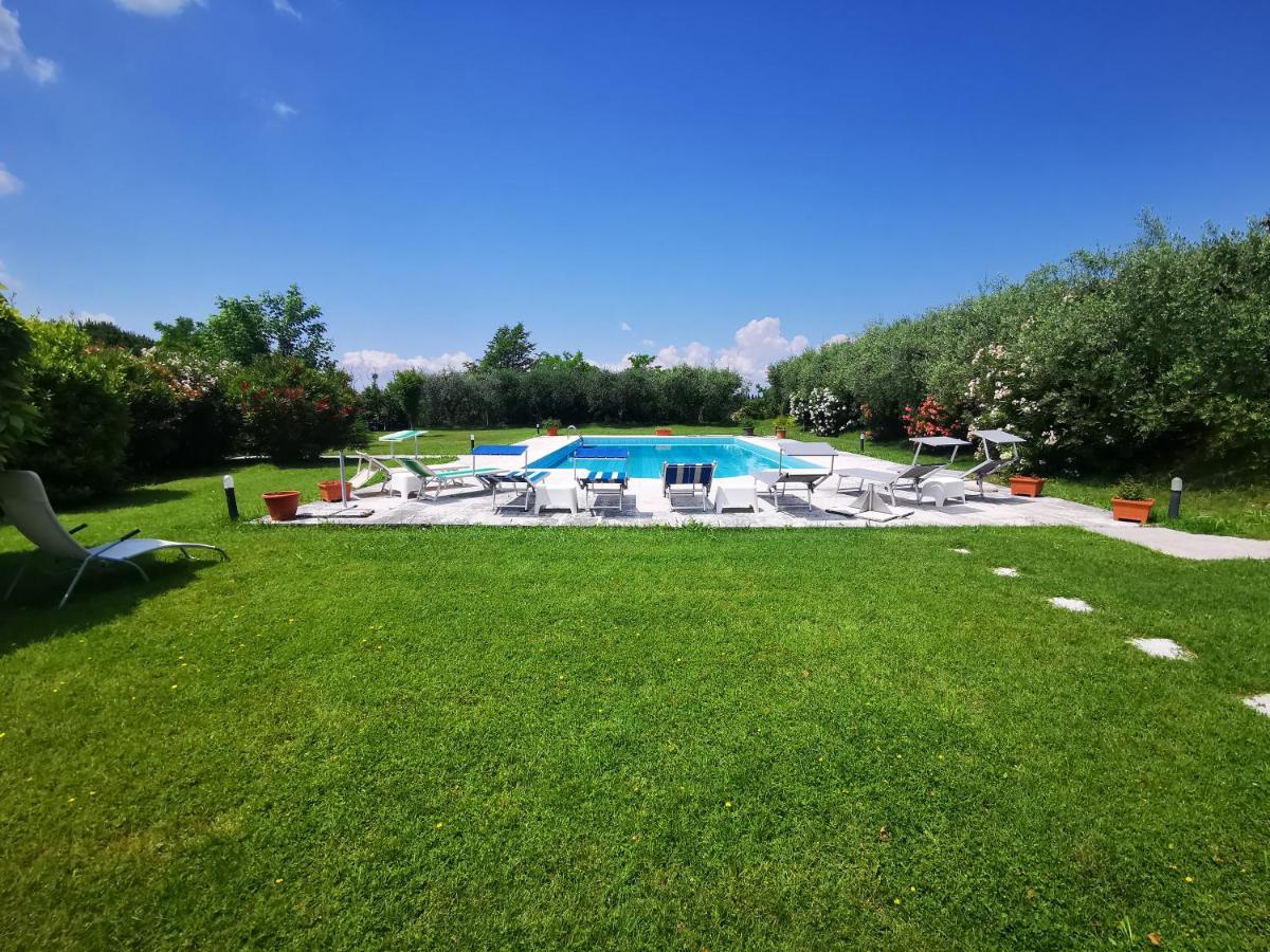 Casa Ghirlanda Con Piscina E Campo Da Tennis ลาซีเซ ภายนอก รูปภาพ
