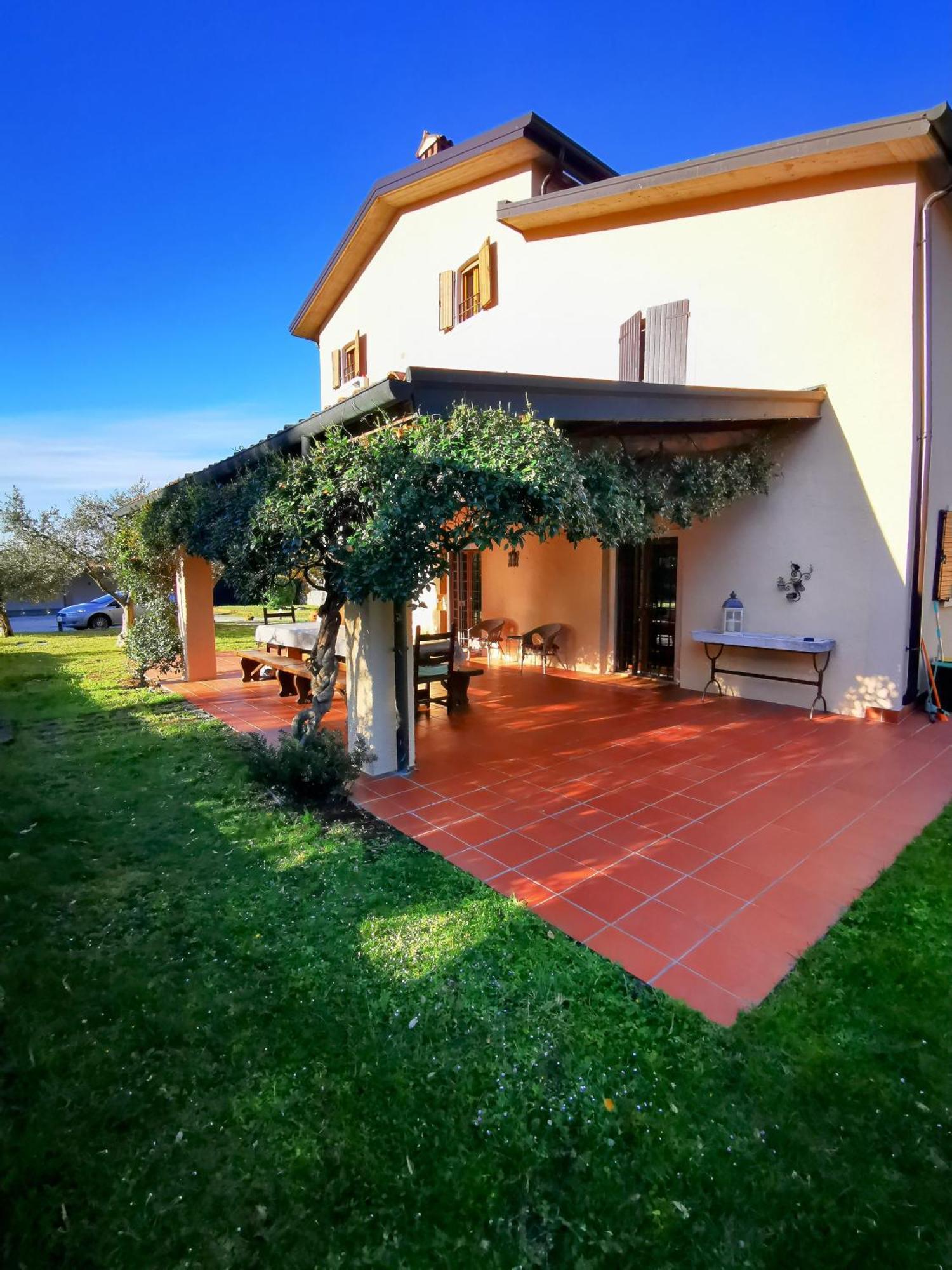 Casa Ghirlanda Con Piscina E Campo Da Tennis ลาซีเซ ภายนอก รูปภาพ