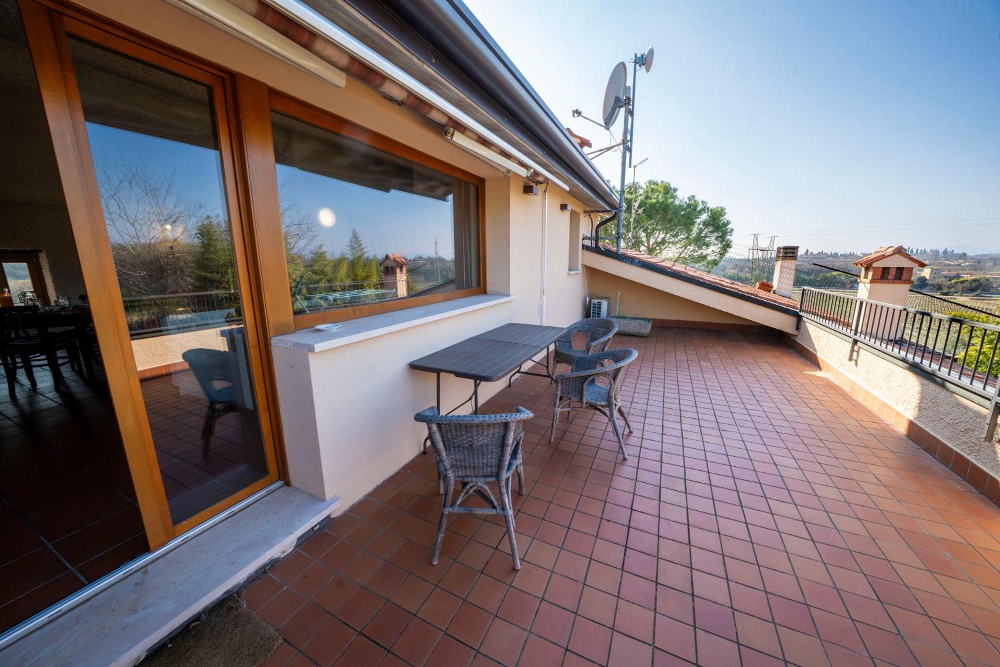 Casa Ghirlanda Con Piscina E Campo Da Tennis ลาซีเซ ภายนอก รูปภาพ
