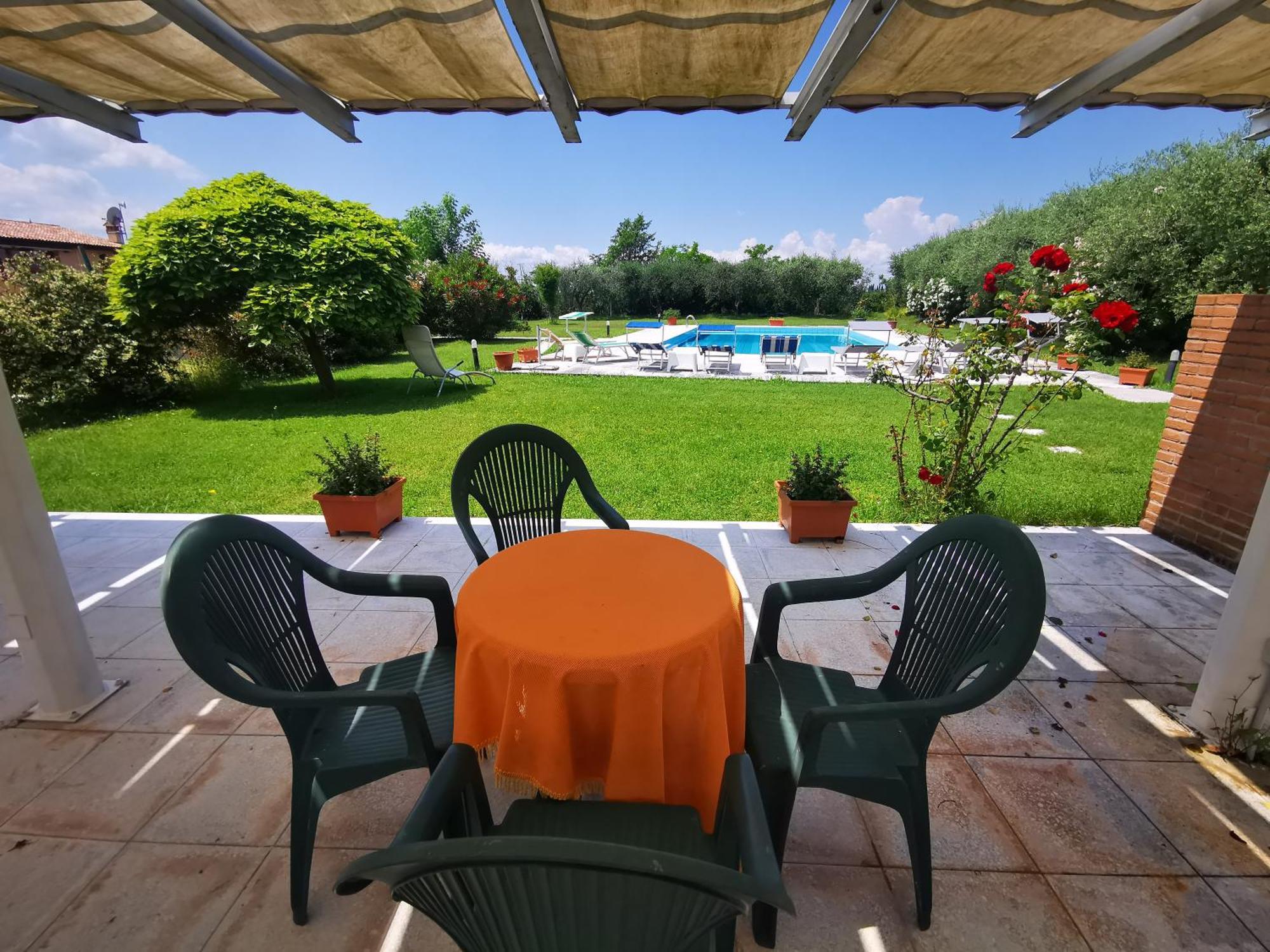 Casa Ghirlanda Con Piscina E Campo Da Tennis ลาซีเซ ภายนอก รูปภาพ