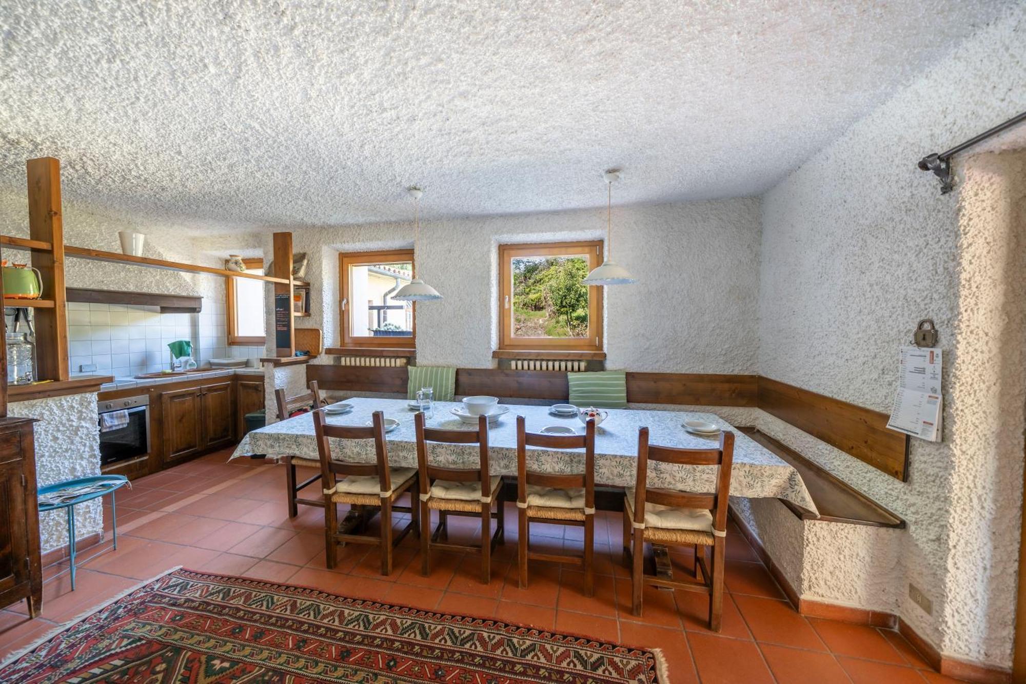 Casa Ghirlanda Con Piscina E Campo Da Tennis ลาซีเซ ภายนอก รูปภาพ